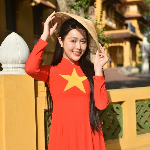 Chị Khánh Huyền
